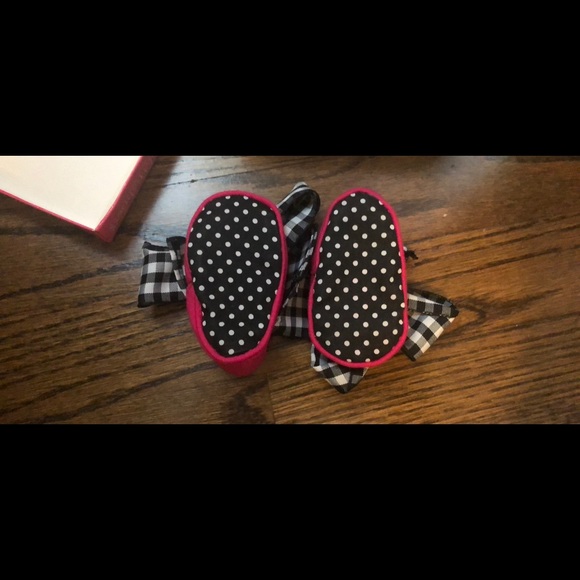 WB-Cutest new booties! Mud pie Her Royal Highness - Picture 3 of 6